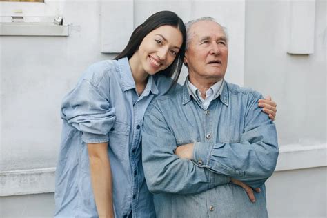 Relatie met een Oudere Man: Hoe om te gaan als je。